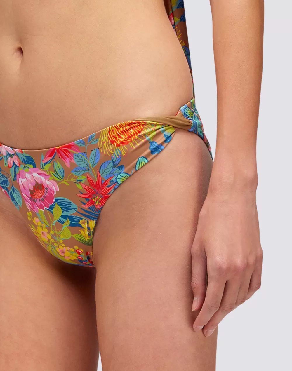 SLIP REGULAR FIT CON INCROCIO LATERALE STAMPA WILD GARDEN*Sundek Shop